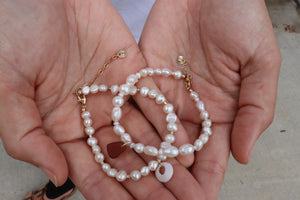 Pearl and Puka Beaded Bracelet